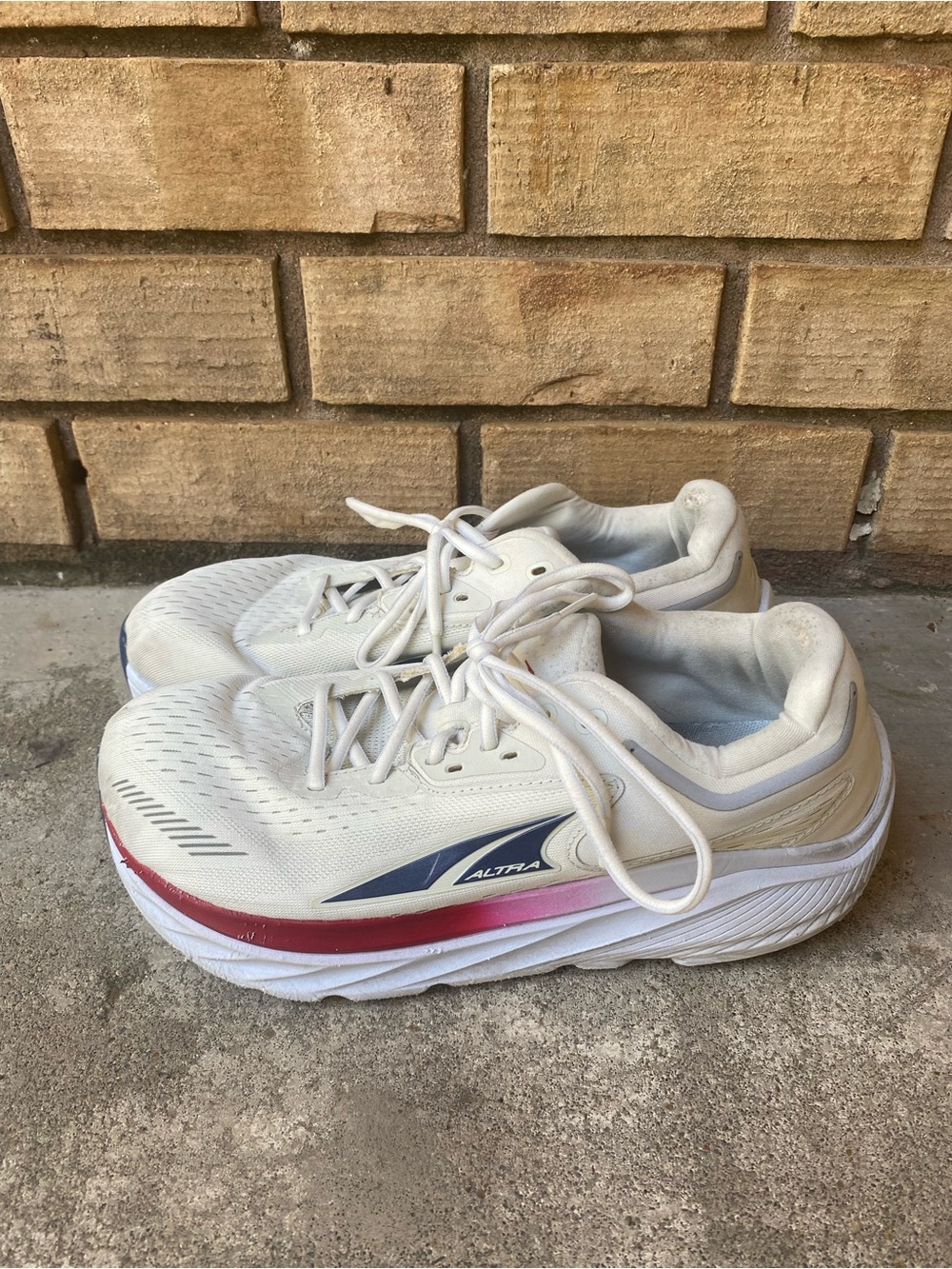 Altra Running Shoes Women’s Size 11 | Lightweight Cushion Athletic Sneakers